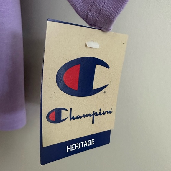 Champion Heritage Cropped Tee - Picture 3 of 4
